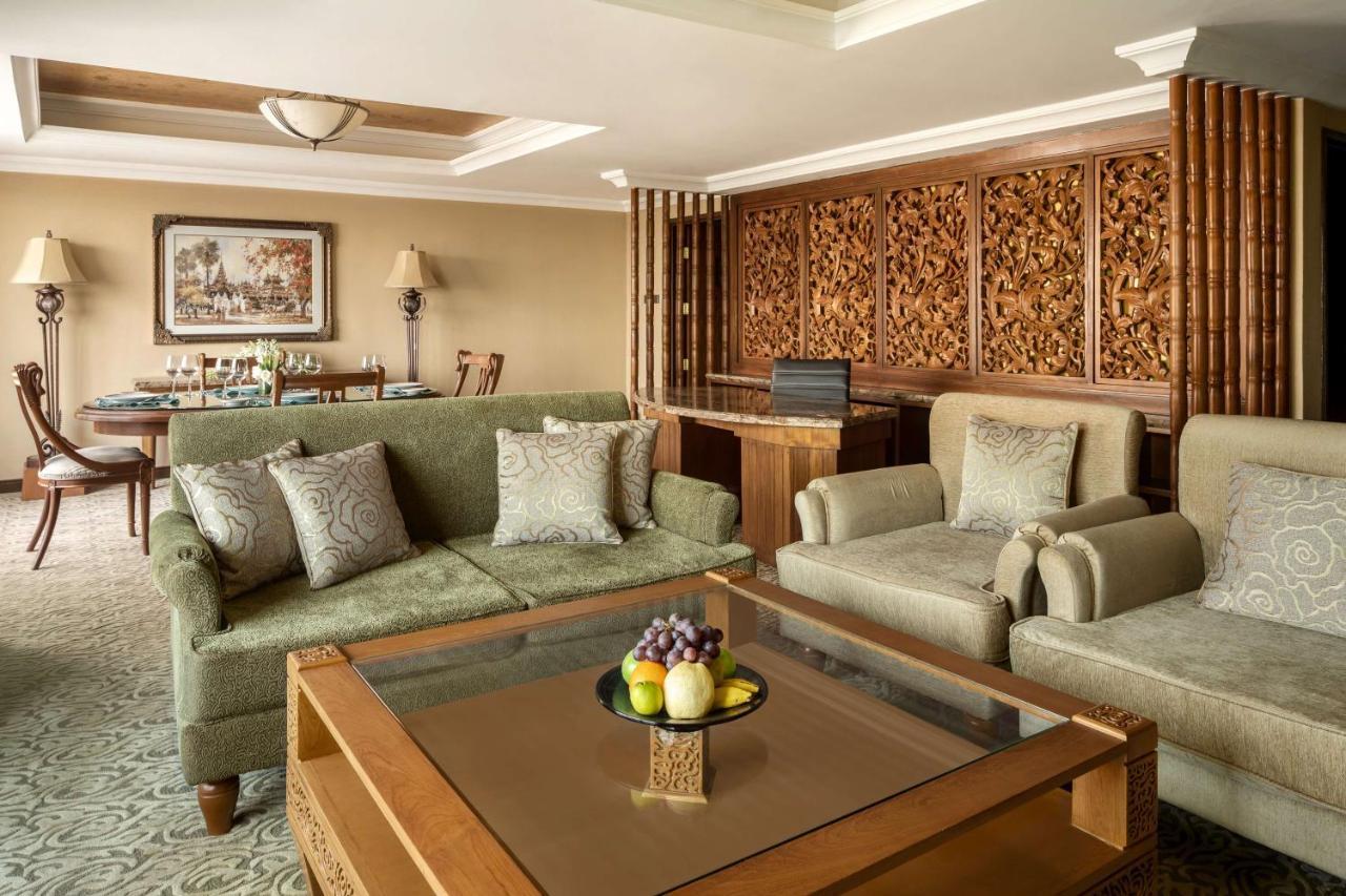 Sule Shangri-La Yangon Esterno foto