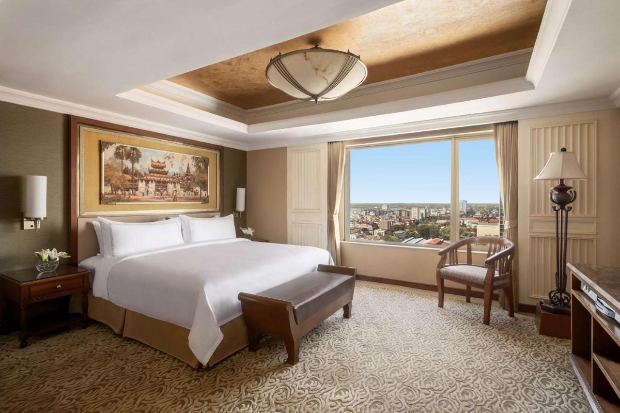 Sule Shangri-La Yangon Esterno foto