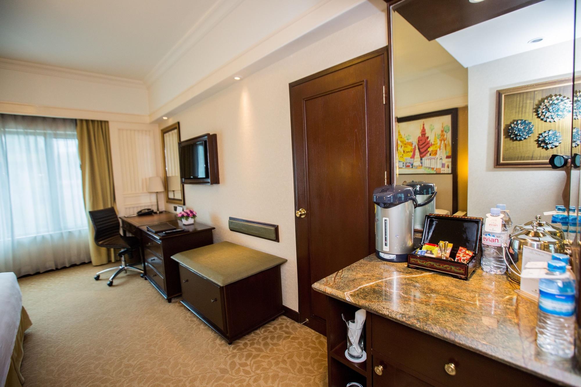Sule Shangri-La Yangon Esterno foto