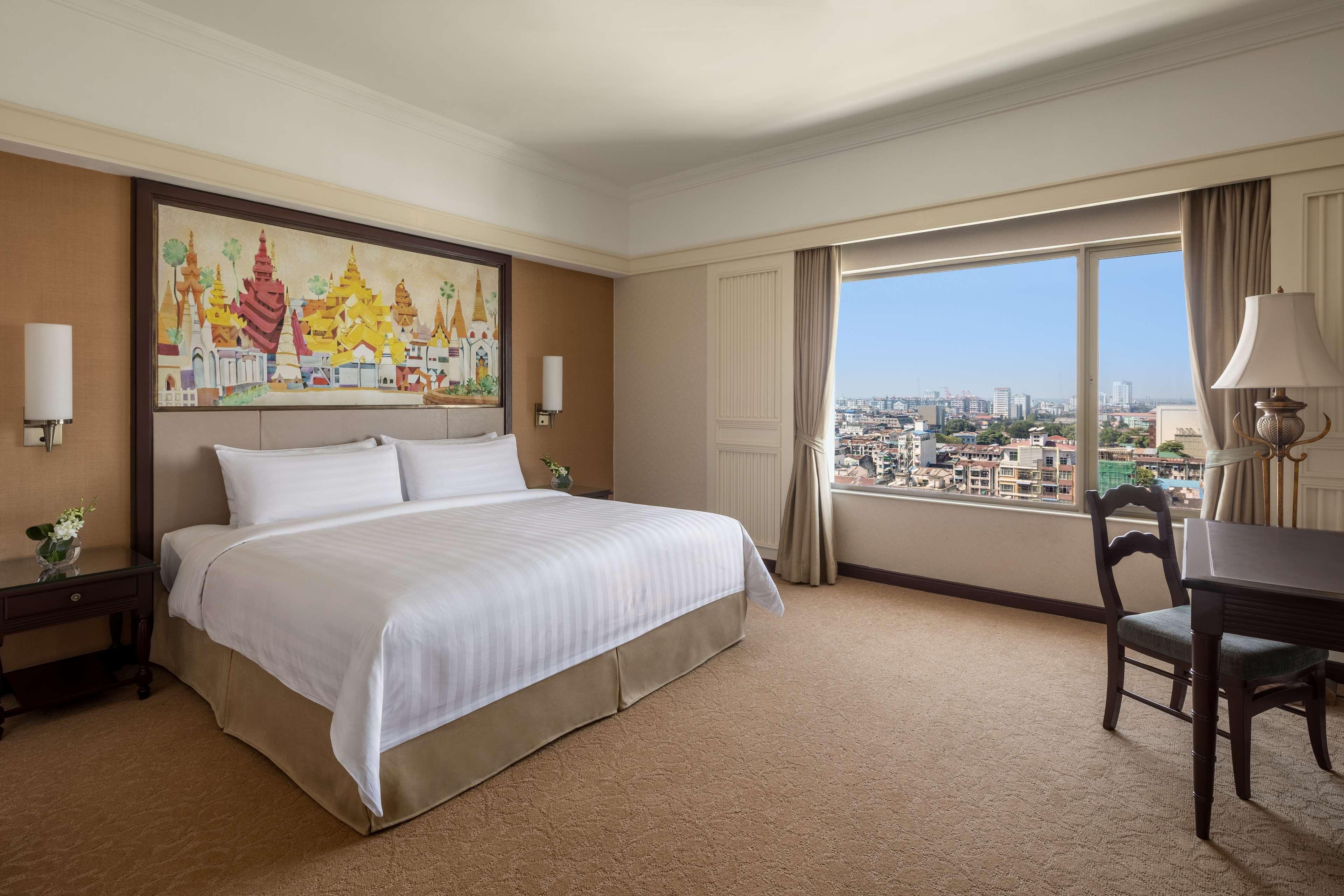 Sule Shangri-La Yangon Esterno foto