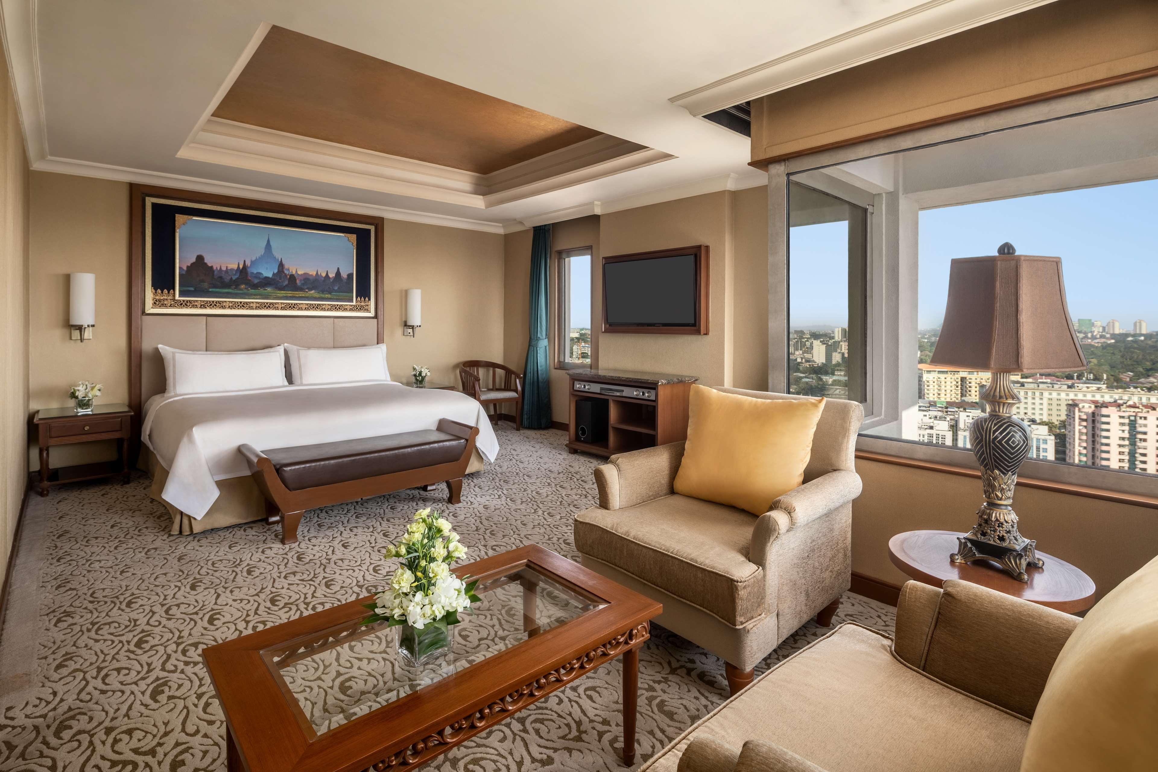 Sule Shangri-La Yangon Esterno foto
