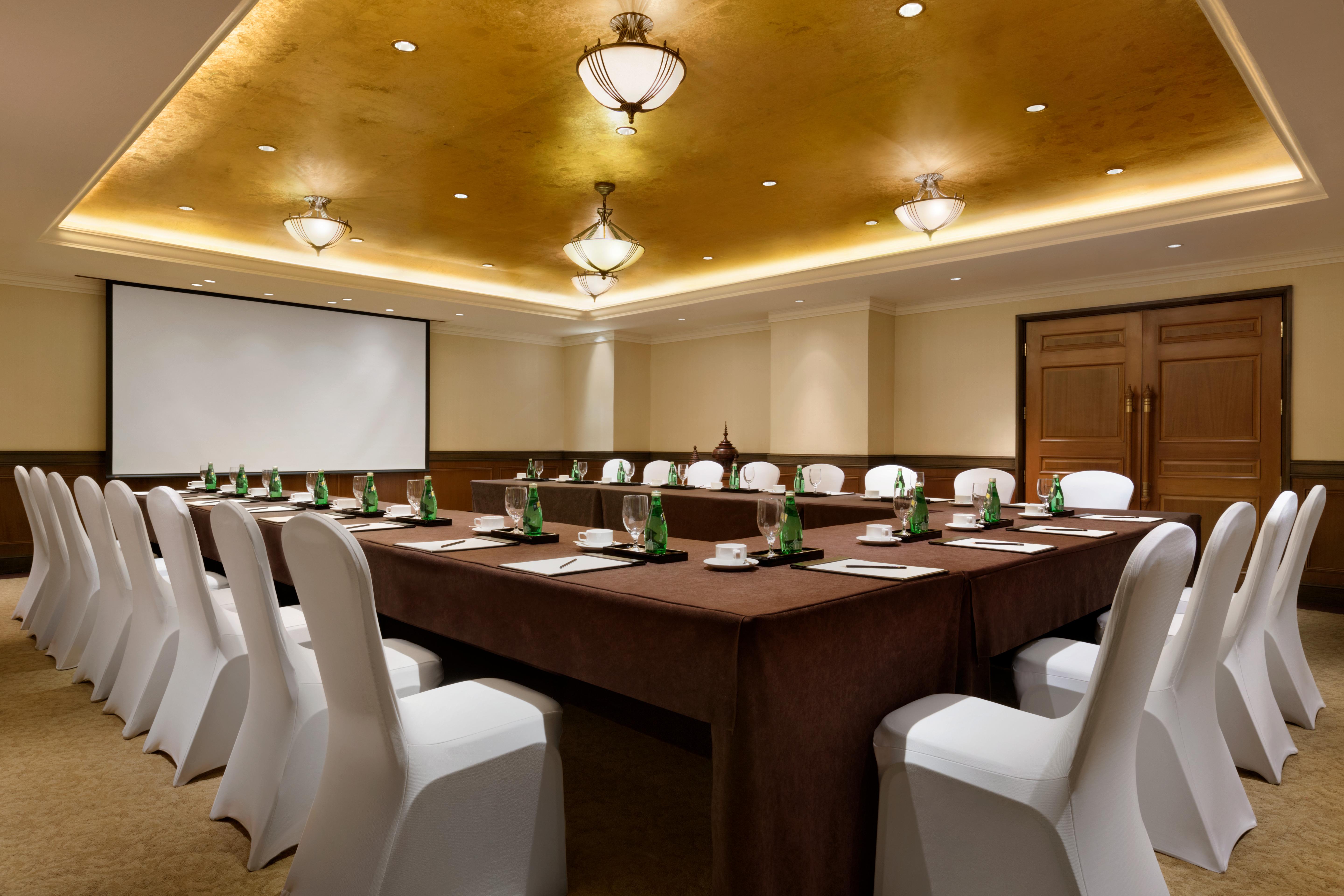 Sule Shangri-La Yangon Esterno foto