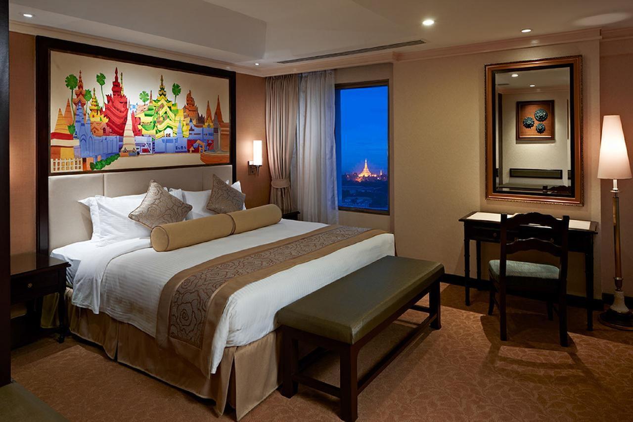 Sule Shangri-La Yangon Camera foto